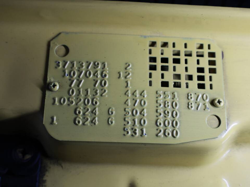 Image 44/50 of Mercedes-Benz 500 SL (1983)