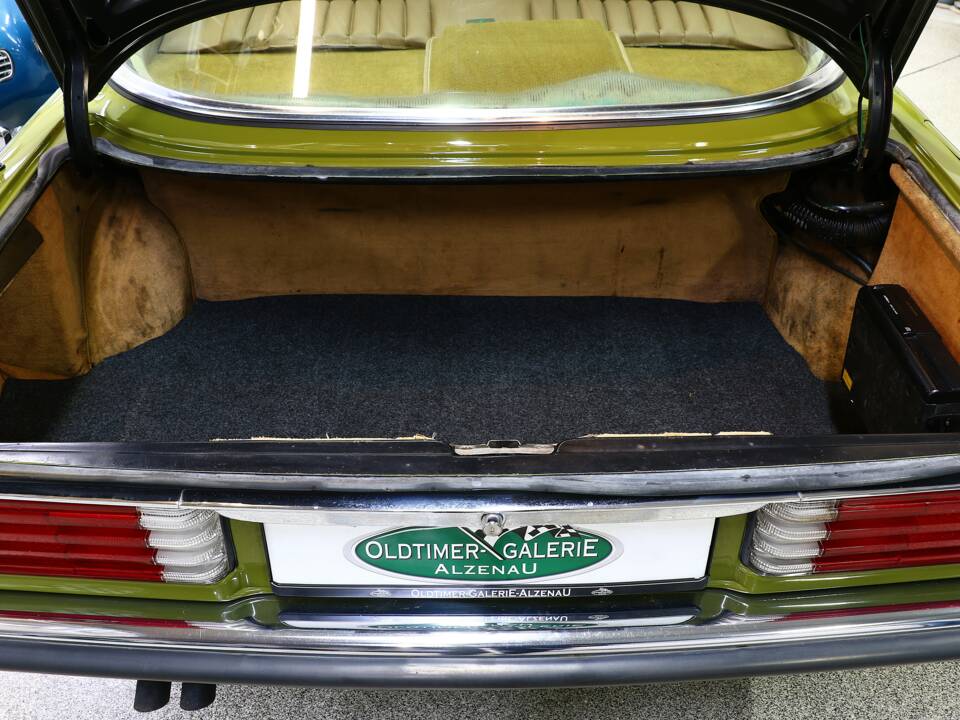 Afbeelding 23/25 van Mercedes-Benz 280 SLC (1980)