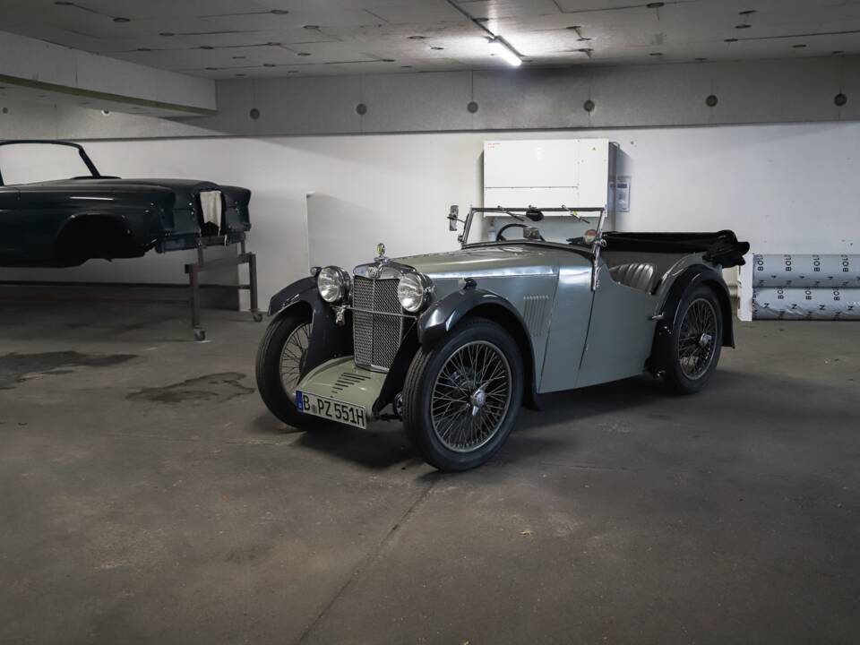 Image 3/66 of MG J1 Midget (1932)