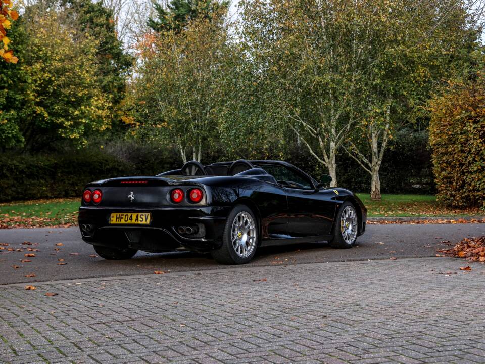 Image 17/41 of Ferrari 360 Spider (2004)