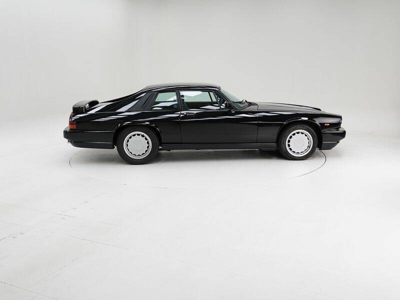 Image 6/15 of Jaguar XJRS 6.0 (1991)