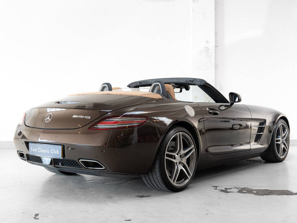 Afbeelding 7/46 van Mercedes-Benz SLS AMG Roadster (2012)