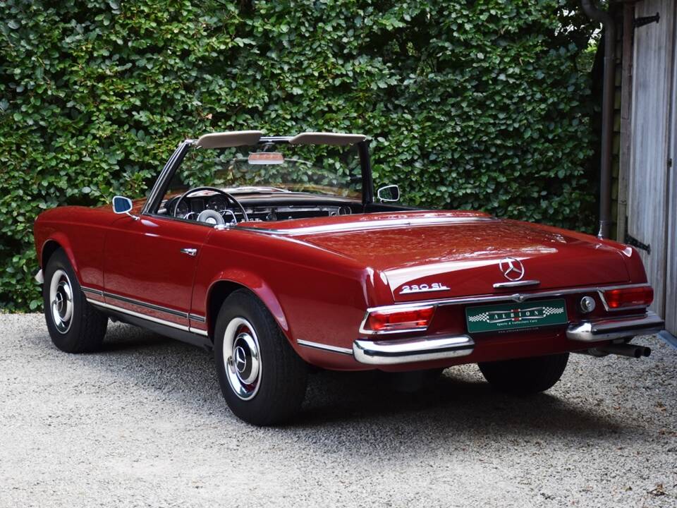 Image 8/45 of Mercedes-Benz 230 SL (1964)