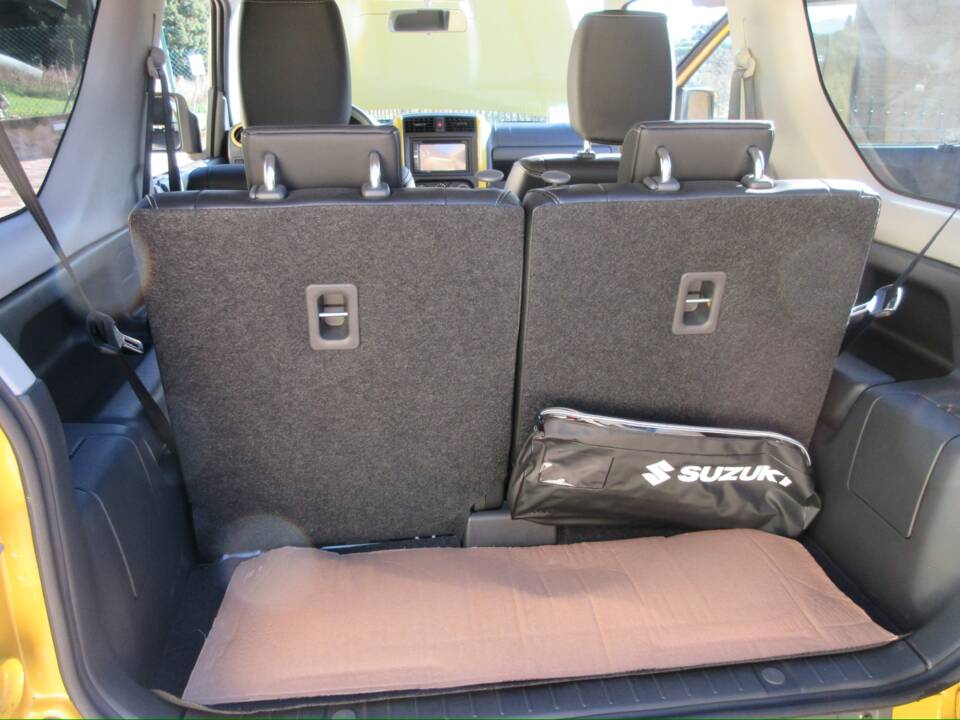 Immagine 12/23 di Suzuki Jimny (2018)