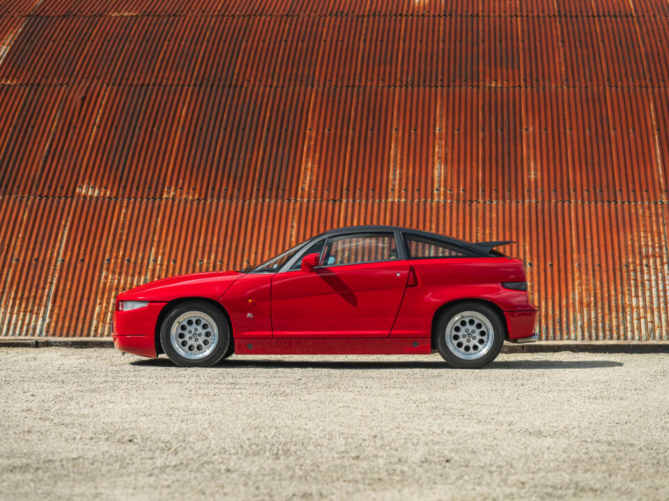 Image 8/45 of Alfa Romeo SZ (1991)