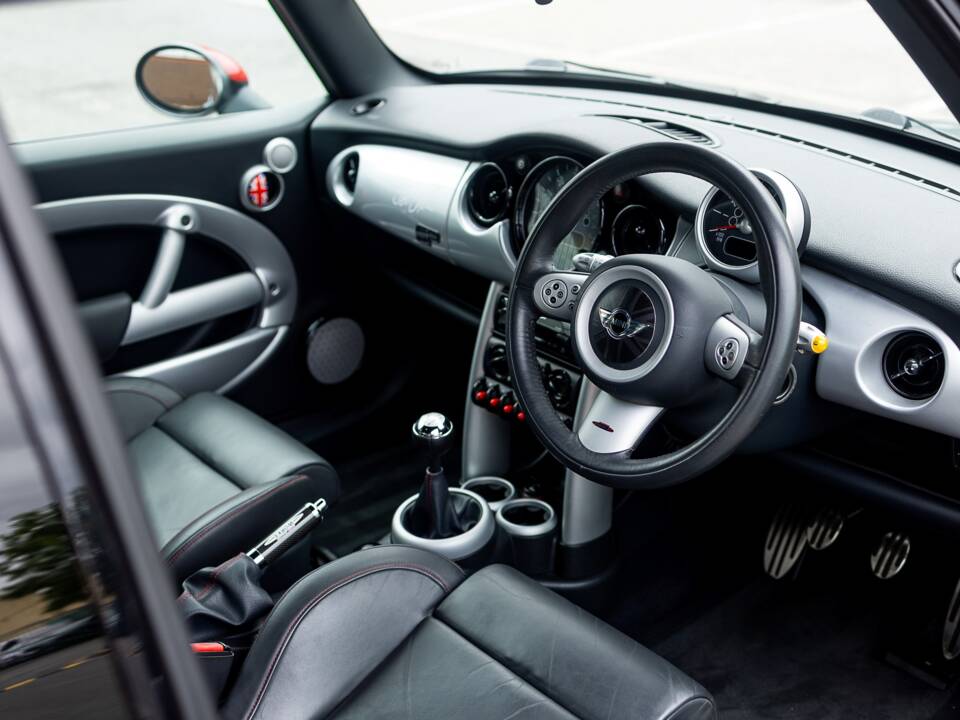 Image 4/50 of Mini Cooper S JCW GP (2006)