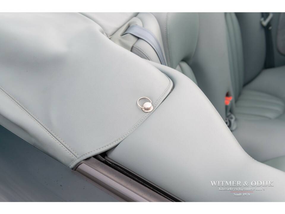 Bild 31/33 von Jaguar XKR (1999)