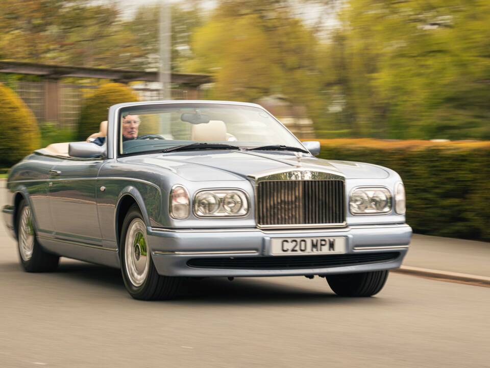 Immagine 26/38 di Rolls-Royce Corniche V (2001)