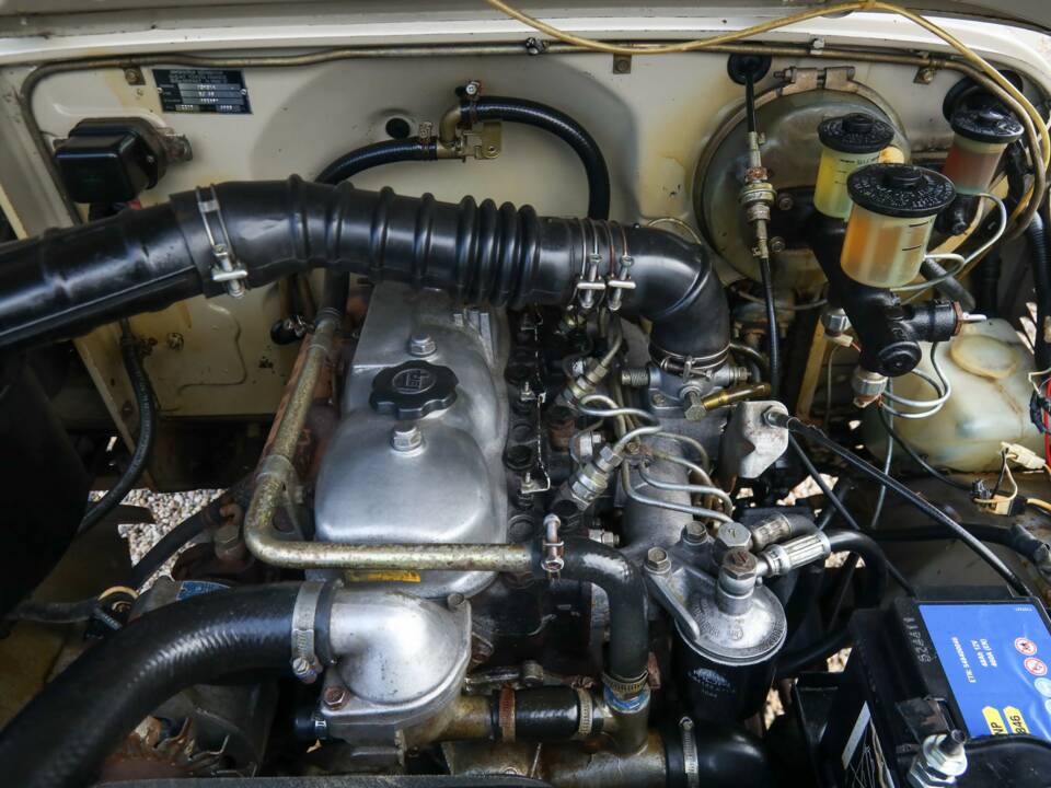 Image 40/50 of Toyota Land Cruiser BJ 40 (1980)