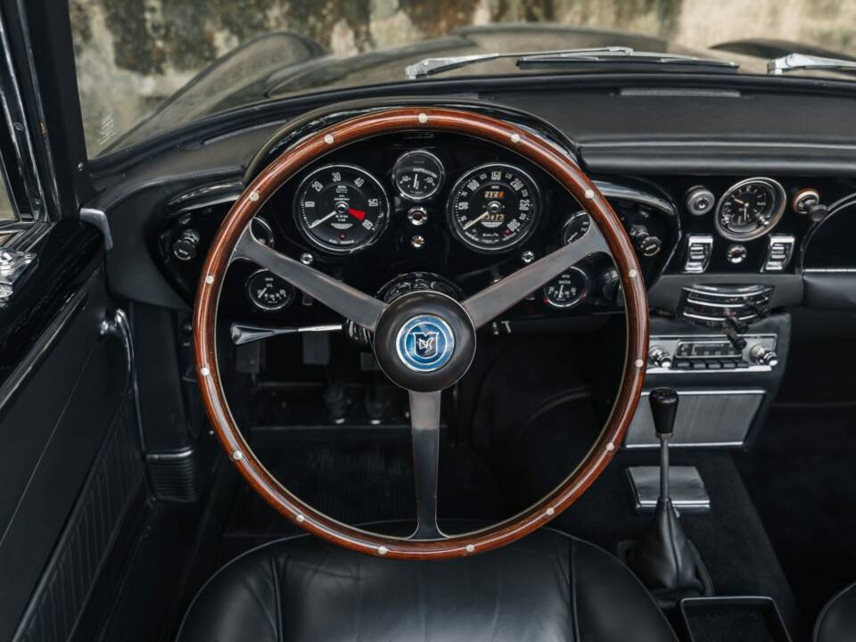 Afbeelding 43/75 van Aston Martin DB 5 Volante (1964)