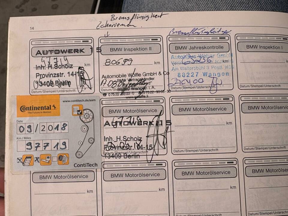 Image 27/29 of BMW 320i (1988)