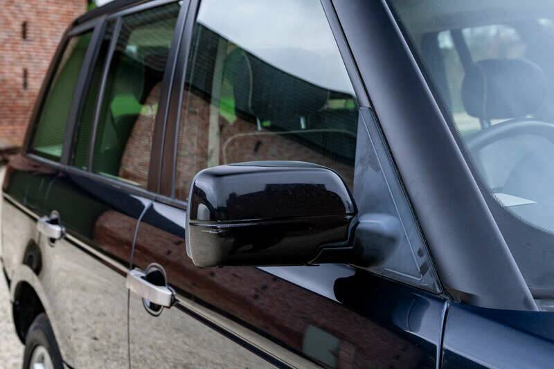Immagine 32/50 di Land Rover Range Rover Vogue V8 (2002)