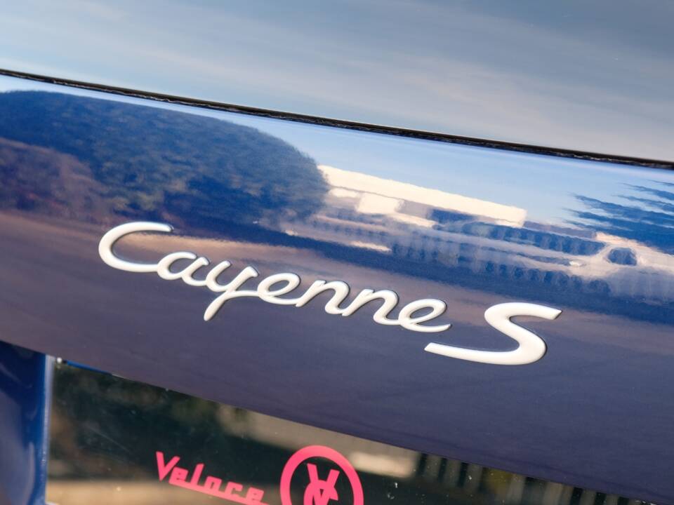 Immagine 32/70 di Porsche Cayenne S (2007)