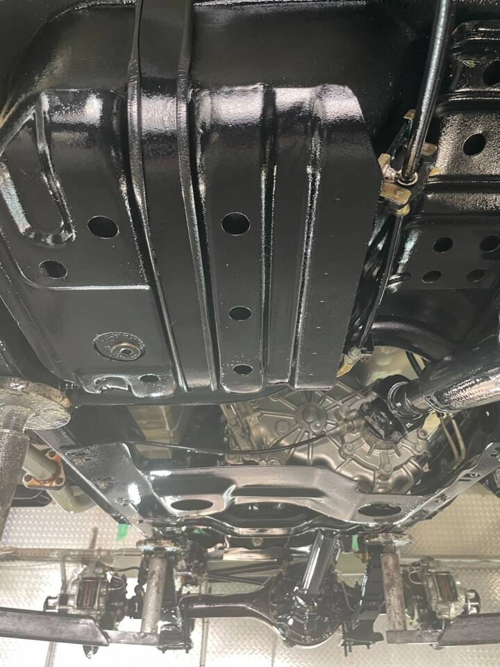 Immagine 14/27 di Toyota Land Cruiser FJ 40 (1982)