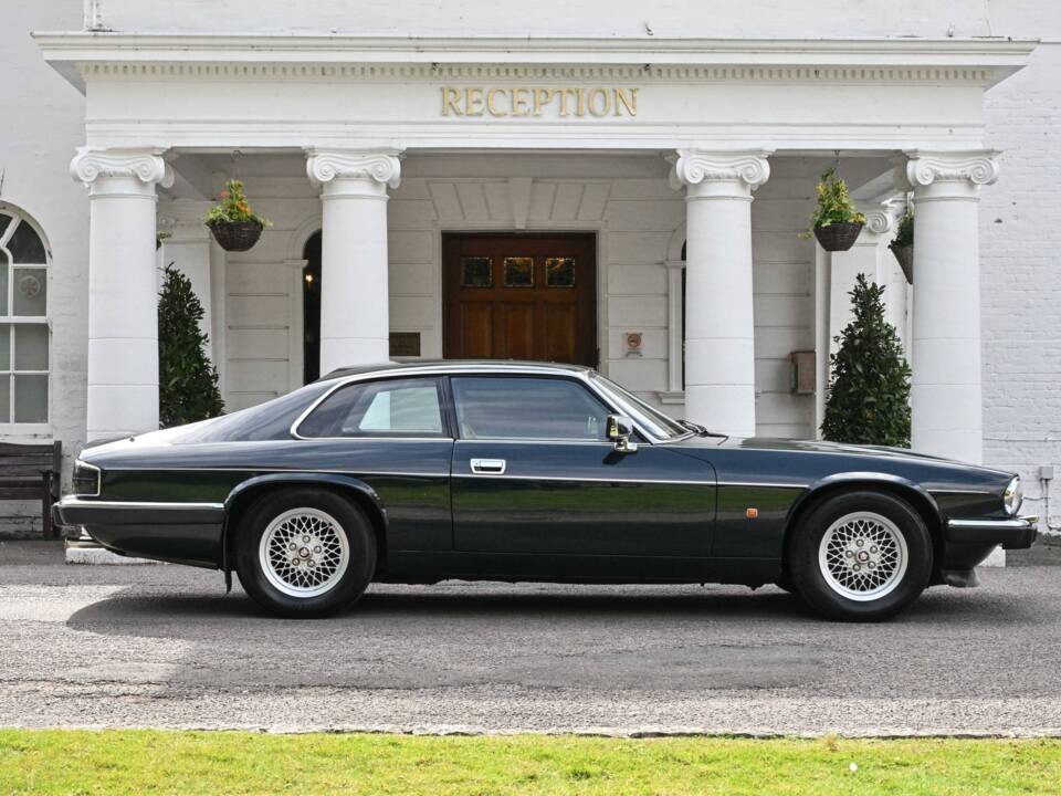 Image 5/7 of Jaguar XJS 4.0 (1993)