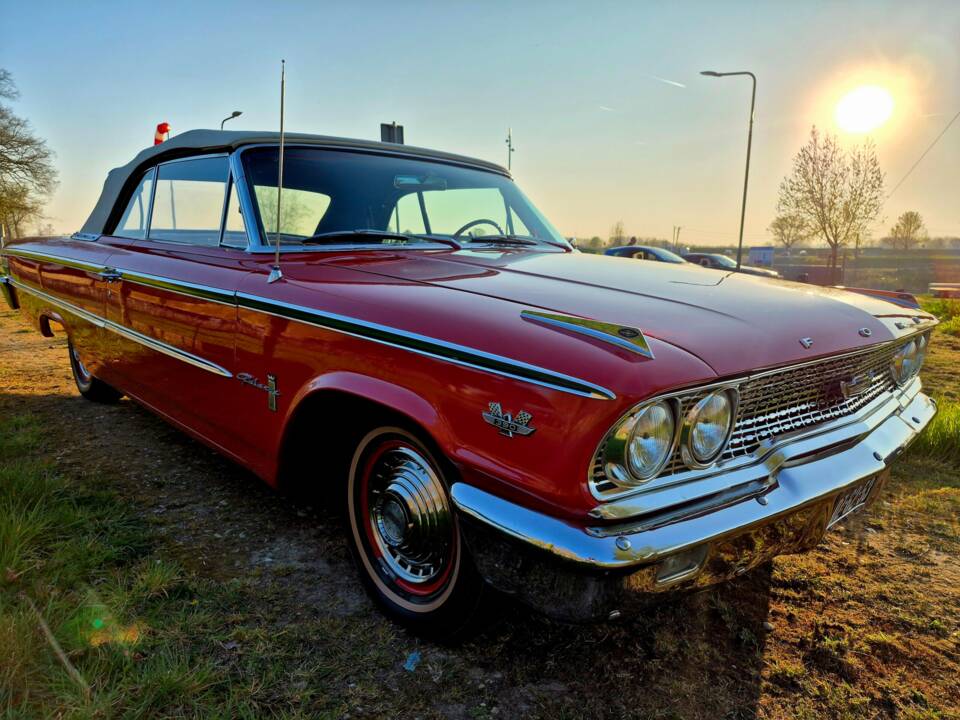 Imagen 2/5 de Ford Galaxie 500 (1963)