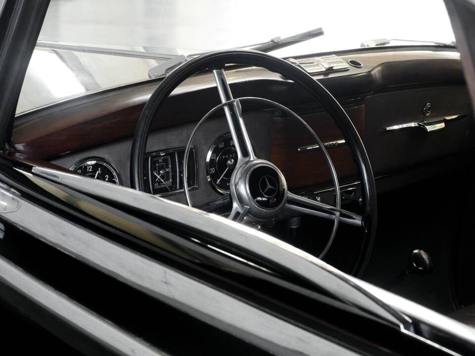 Image 35/50 de Mercedes-Benz 170 S Cabriolet A (1951)