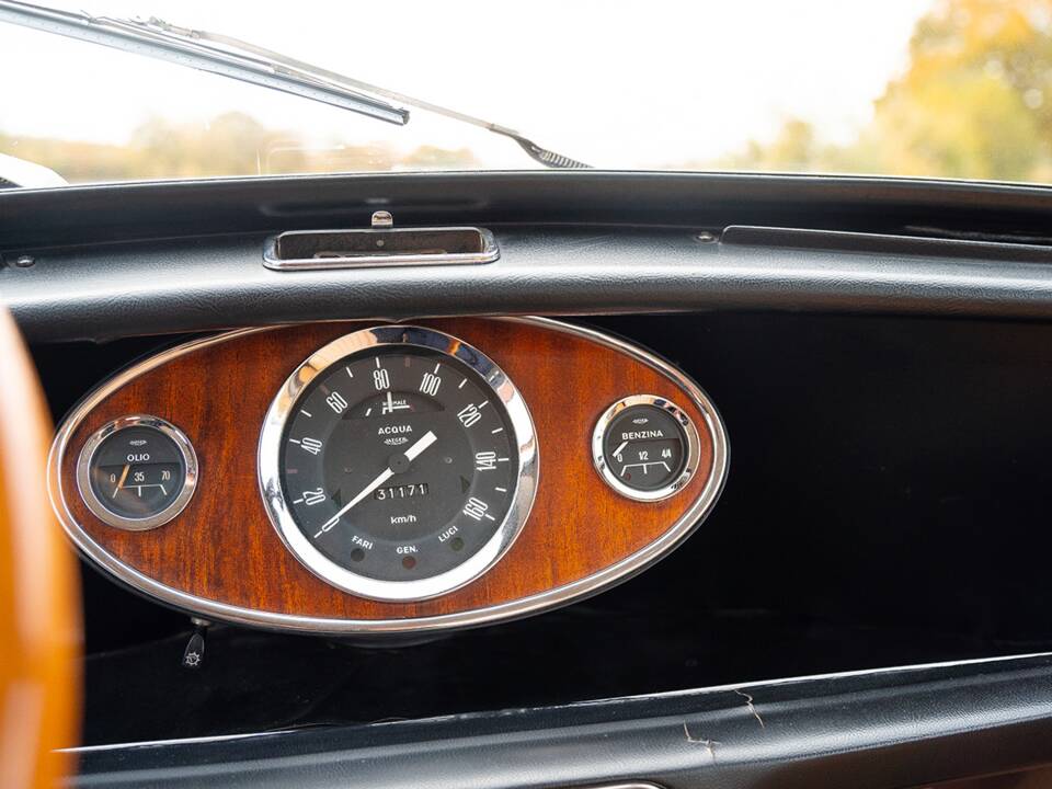 Immagine 30/36 di Innocenti Mini 1001 Export (1972)