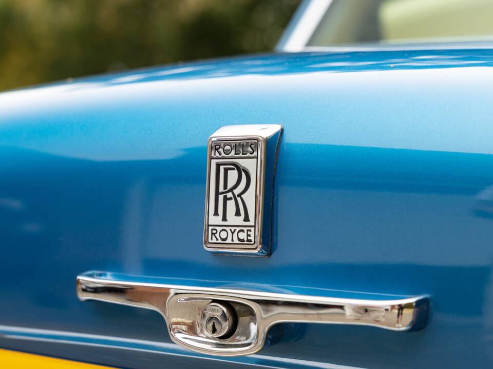 Image 14/50 of Rolls-Royce Silver Shadow II (1979)
