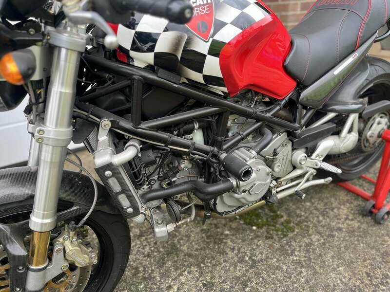 Image 10/22 of Ducati Monster S4R (2004)
