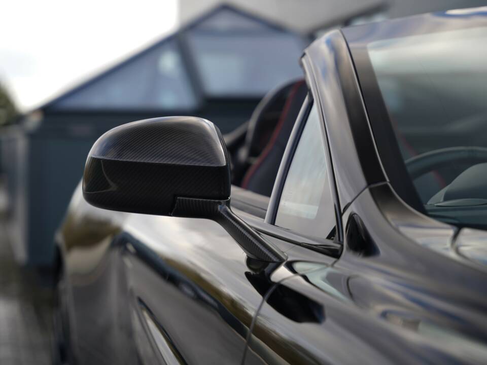 Image 35/50 of Aston Martin Vanquish S Volante (2018)