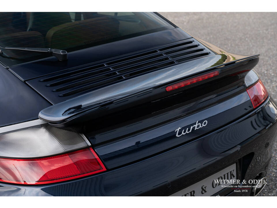 Image 22/31 de Porsche 911 Turbo (2003)