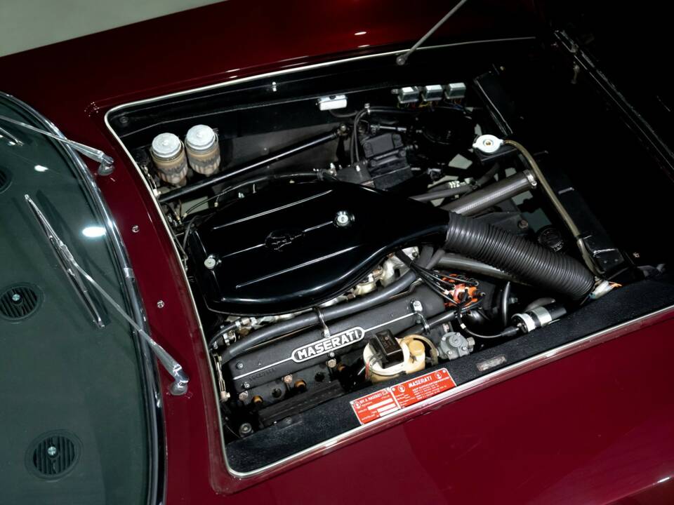 Bild 39/50 von Maserati Ghibli (1967)