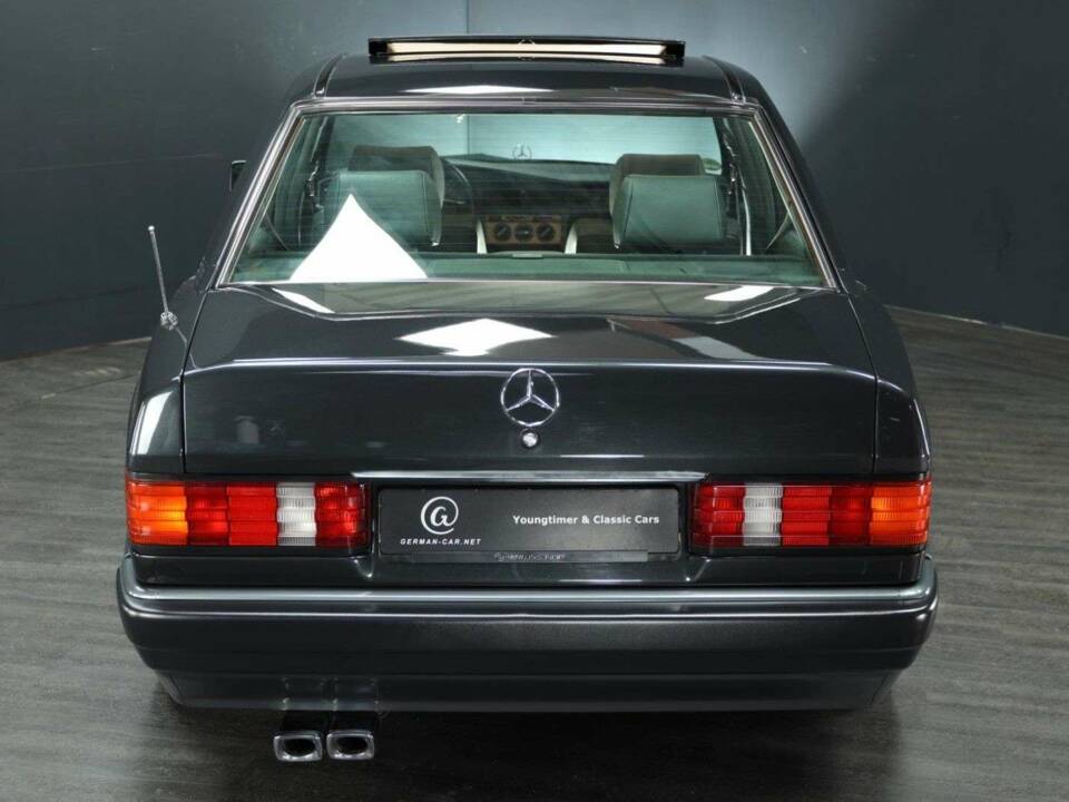 Bild 5/30 von Mercedes-Benz 190 E 3.2 AMG (1992)