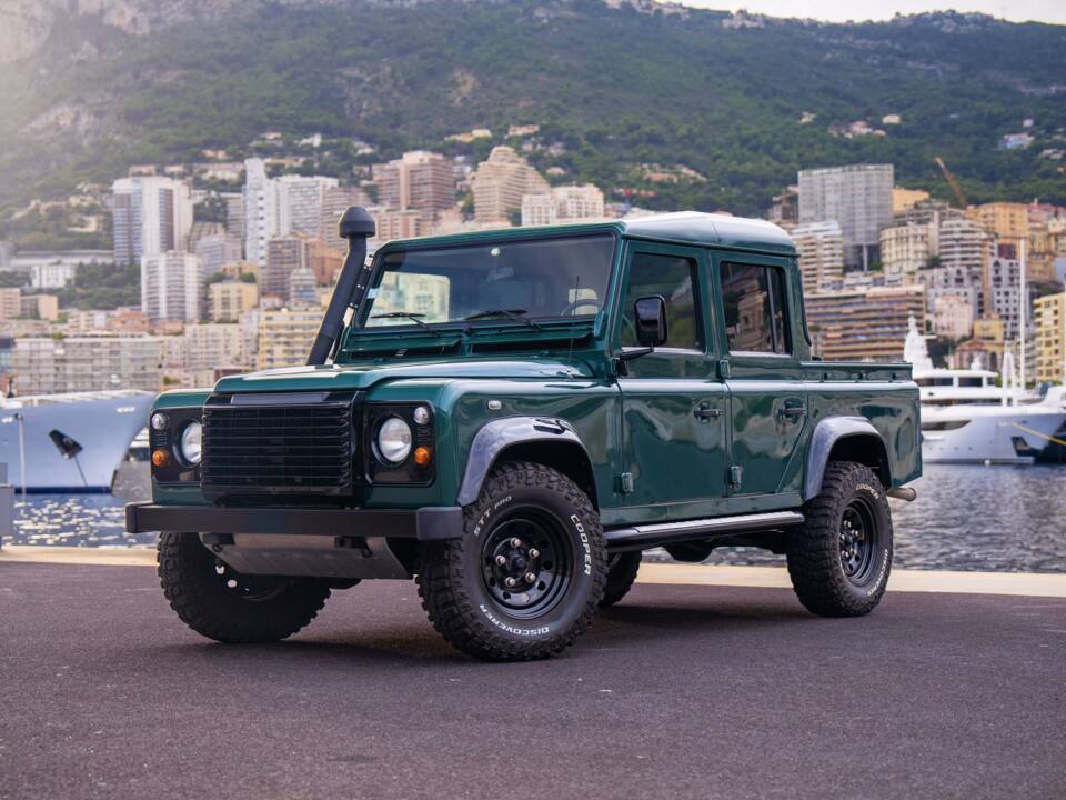 Image 2/50 of Land Rover Defender 110 (2004)