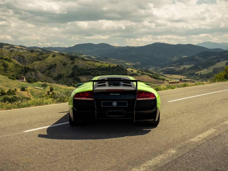 Image 6/25 de Lamborghini Murciélago LP670-4 SV (2009)