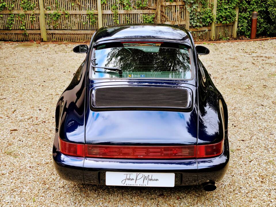 Image 8/34 de Porsche 911 Carrera 2 (1991)