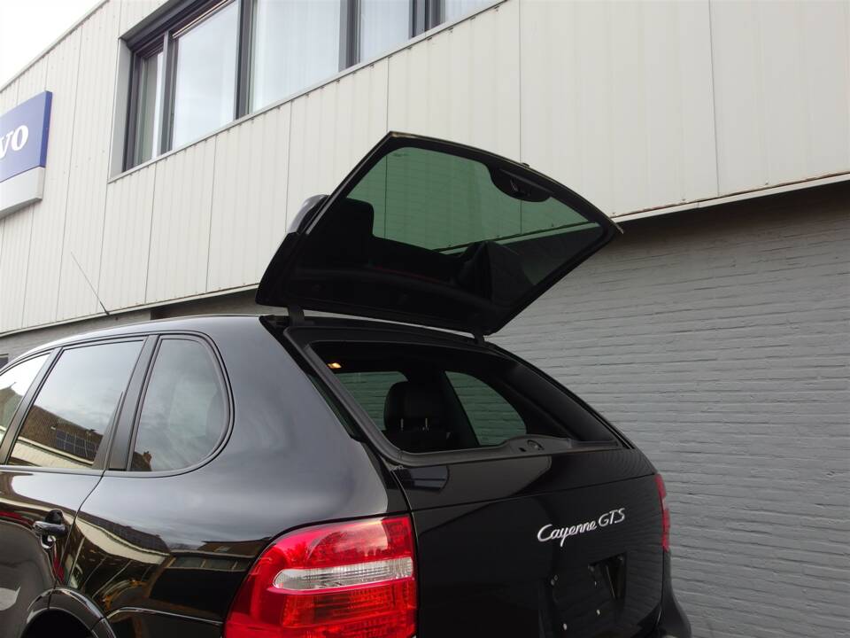 Immagine 74/99 di Porsche Cayenne GTS (2008)