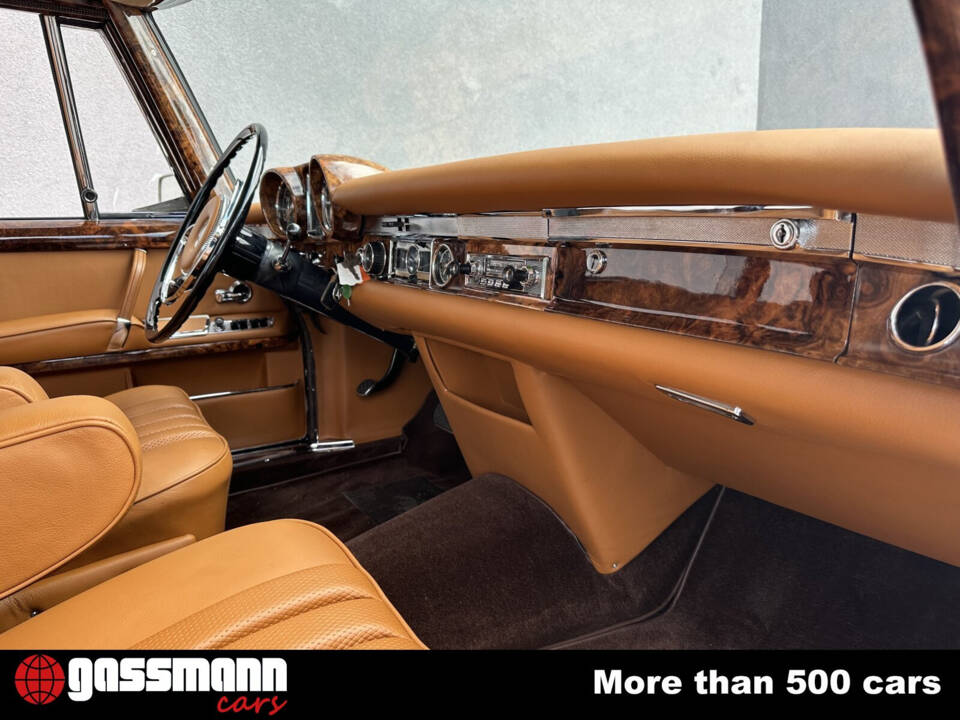 Image 13/15 of Mercedes-Benz 600 (1964)