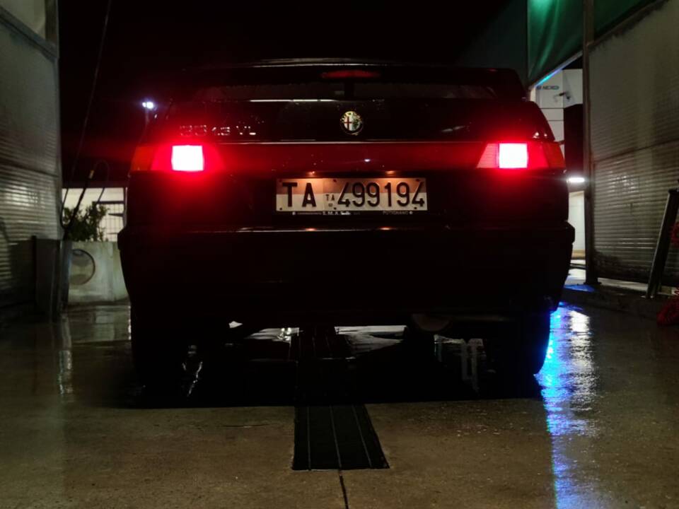 Image 50/52 of Alfa Romeo 33 - 1.3 (1992)