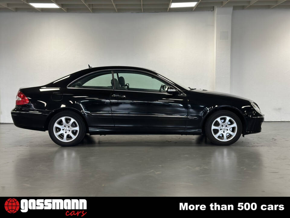 Image 4/15 of Mercedes-Benz CLK 280 (2006)