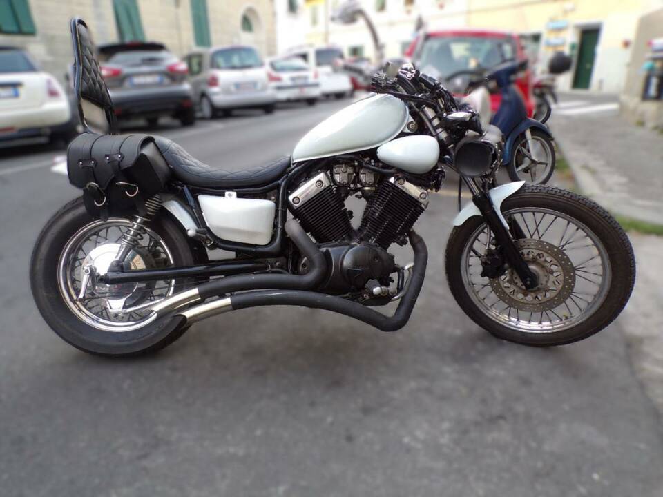 Bild 8/20 von Yamaha DUMMY (1996)