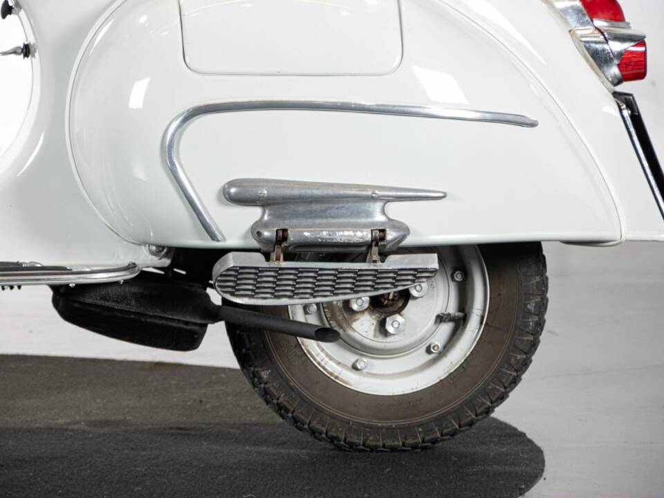 Immagine 26/50 di Piaggio Vespa 125 (1959)