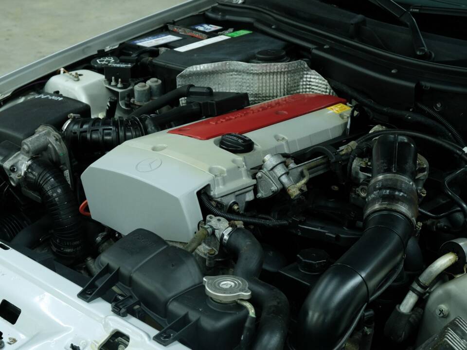Immagine 20/50 di Mercedes-Benz SLK 230 Kompressor (1996)