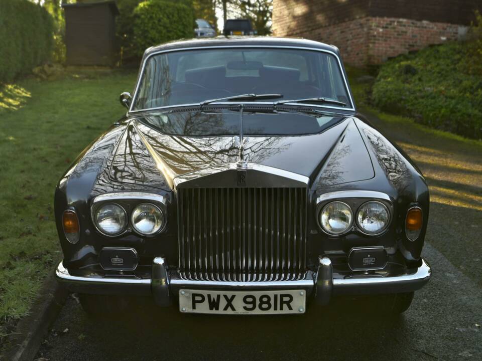 Image 3/44 of Rolls-Royce Silver Shadow I (1976)