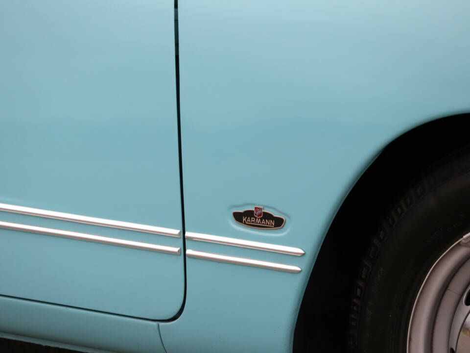 Image 30/50 of Volkswagen Karmann Ghia 1600 (1970)