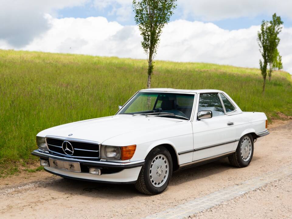 Bild 13/50 von Mercedes-Benz 560 SL (1986)