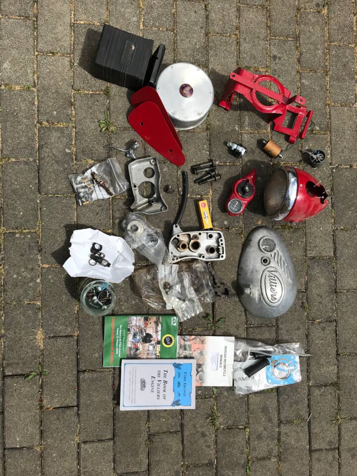 Image 8/9 of DOT 200 RST (1951)