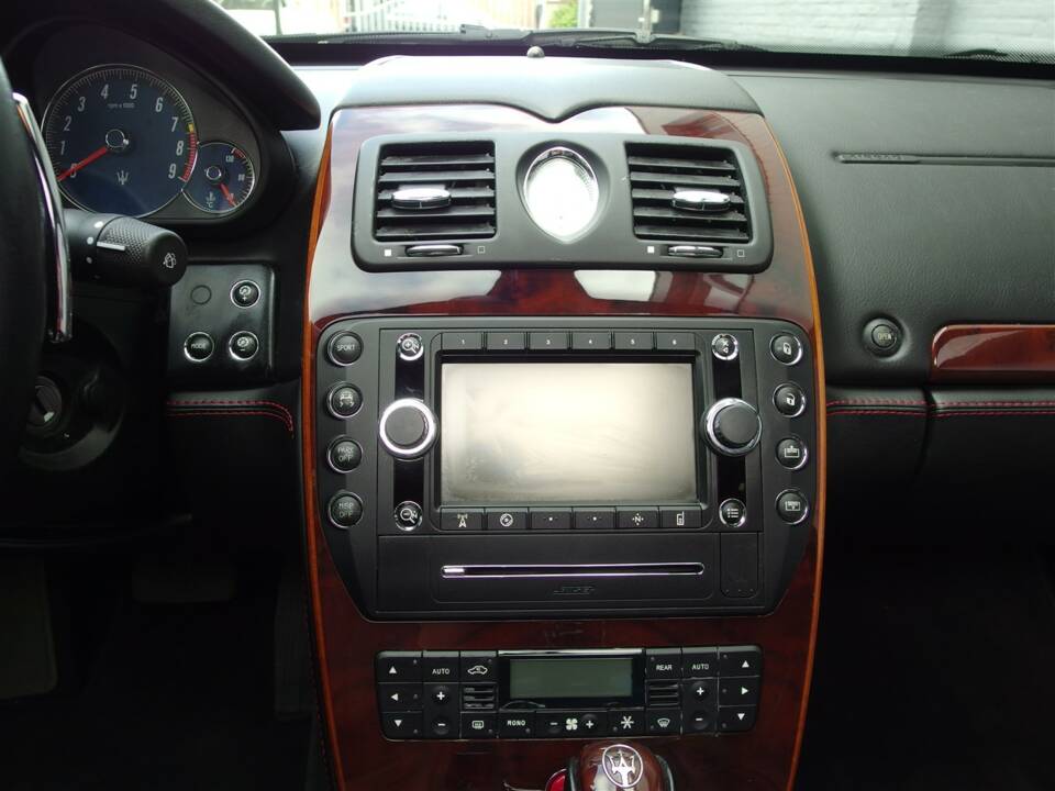 Bild 60/98 von Maserati Quattroporte S 4.7 (2010)