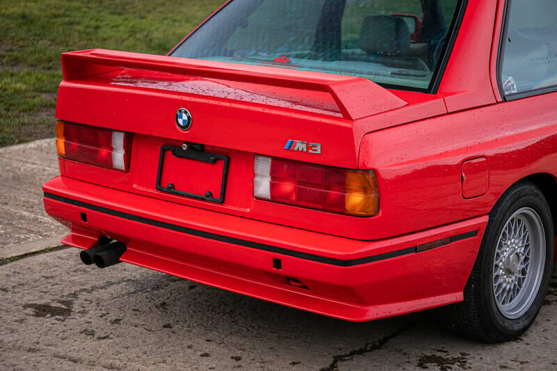 Image 9/34 of BMW M3 (1987)