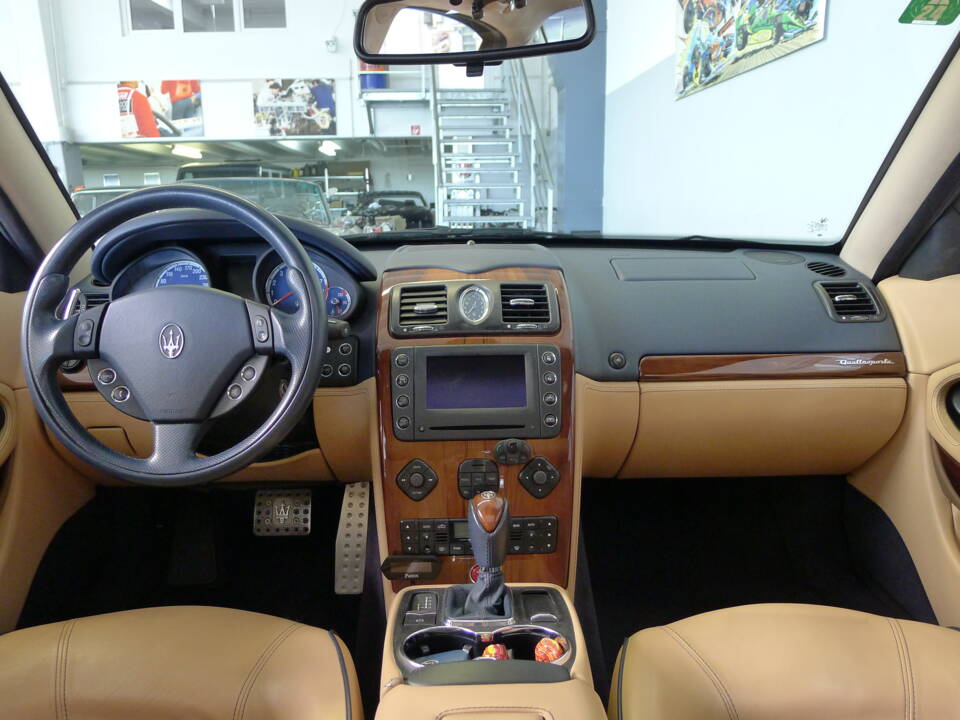 Image 11/36 de Maserati Quattroporte 4.2 (2007)