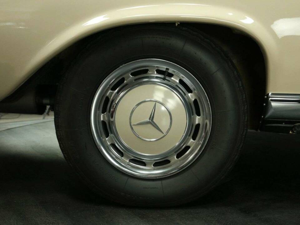 Afbeelding 47/50 van Mercedes-Benz 280 SE (1969)