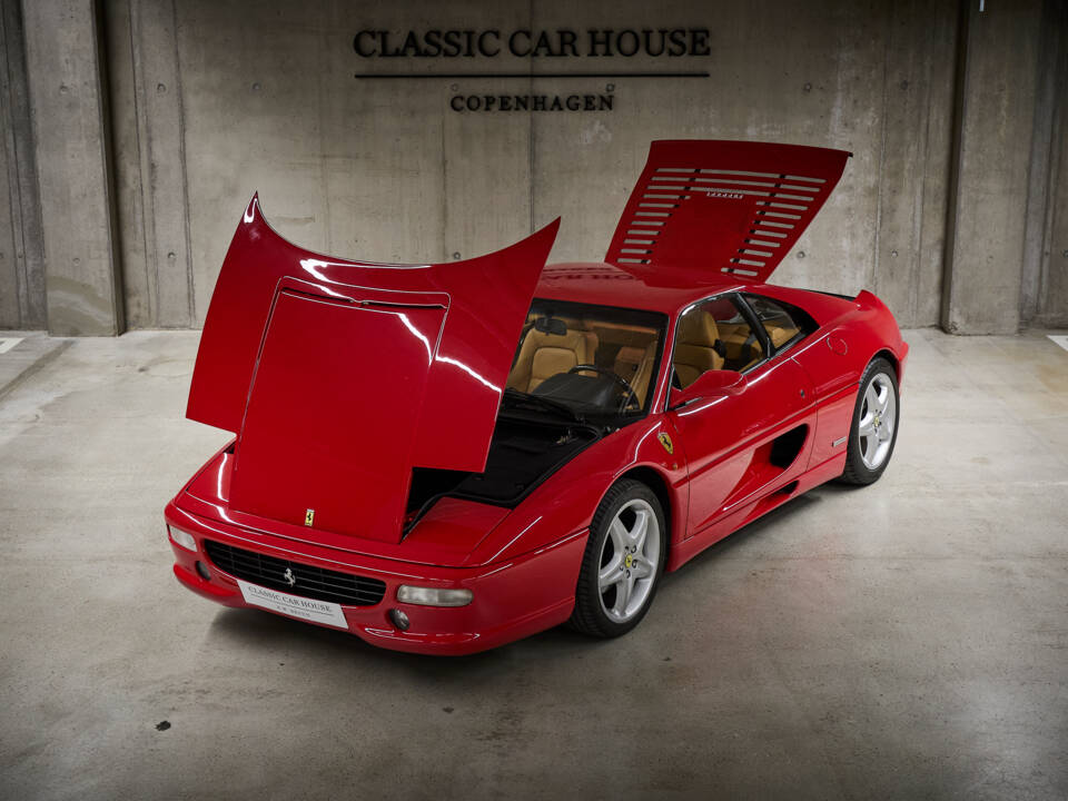 Image 25/99 of Ferrari F 355 Berlinetta (1997)