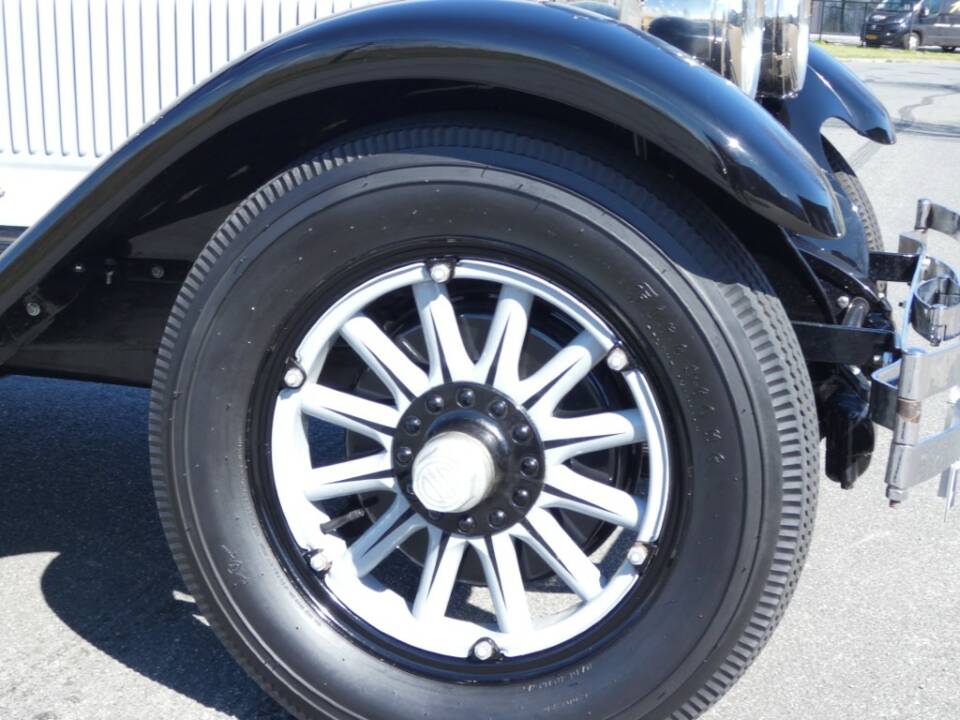Image 26/32 of Locomobile 8-80 (1927)