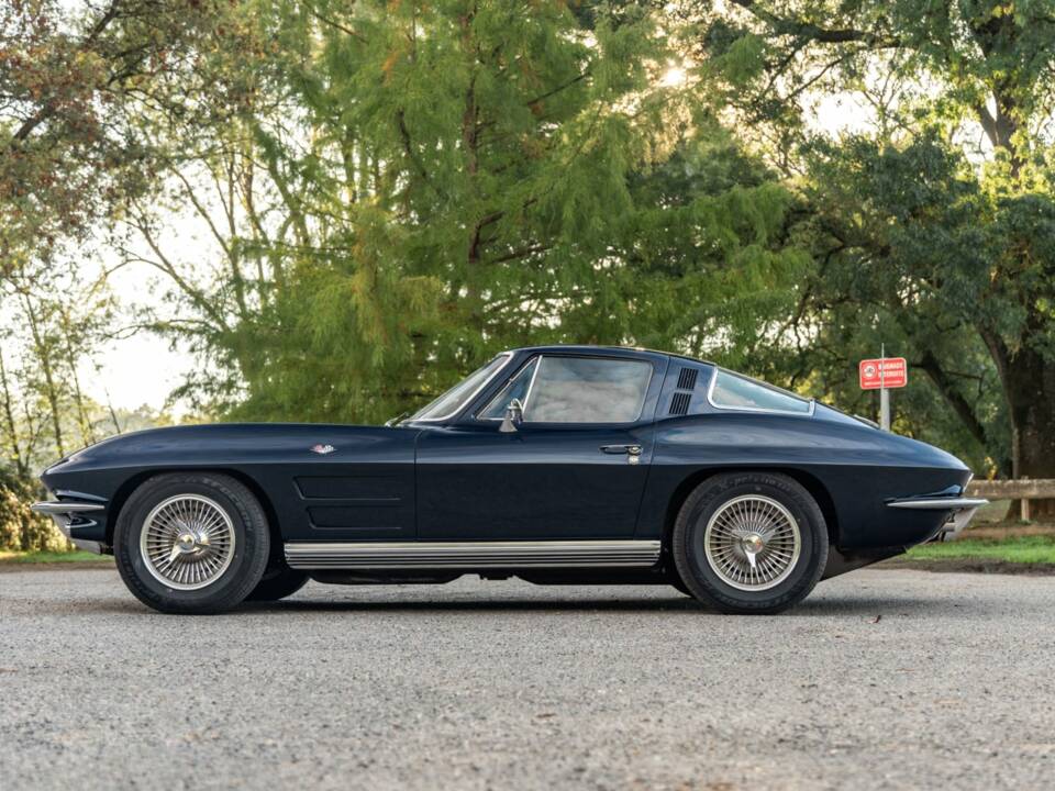 Image 6/18 of Chevrolet Corvette Sting Ray (1964)