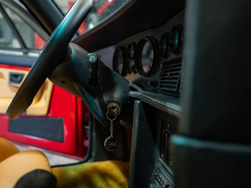 Imagen 50/58 de Alfa Romeo SZ (1989)
